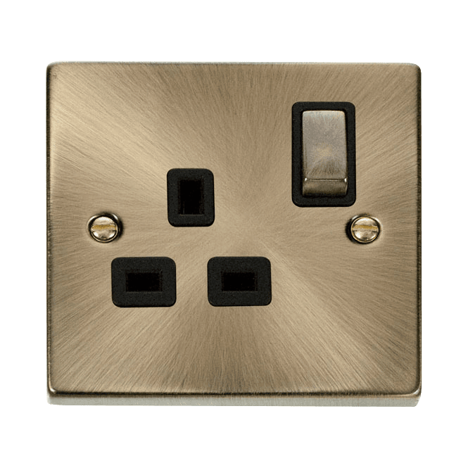 Click Scolmore Antique Brass 1 Gang Socket