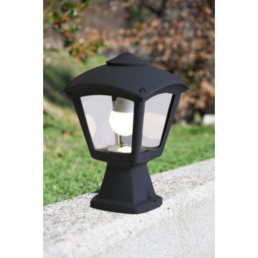 Disma Roby Post Top Light