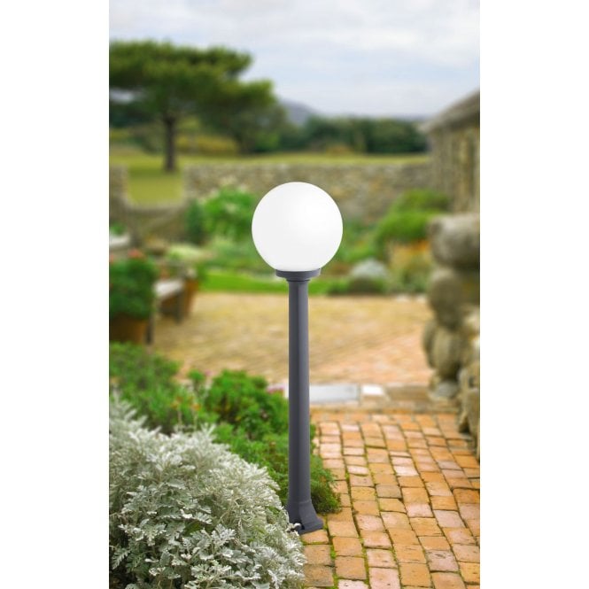 Fumagalli Giaffa Opal Globe Post Light